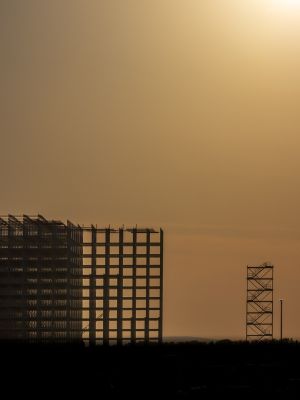 Állványos naplemente